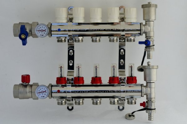 Коллекторная группа со встроенными расходомерами, в сборе, 1"х 4 вых. Евроконус (латунь) Коллекторная группа со встроенными расходомерами, в сборе, 1"х 4 вых. Евроконус (латунь)