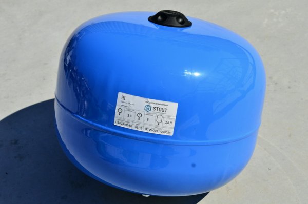 Гидроаккумулятор 24л (верт) STOUT Гидроаккумулятор 24л (верт) STOUT