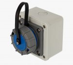 IP68 Розетка настенная влагозащищенная с крышкой 16 А, 2Р+РЕ, IP68, REXANT 111-125 REXANT IP68 Розетка настенная влагозащищенная с крышкой 16 А, 2Р+РЕ, IP68, REXANT 111-125 REXANT