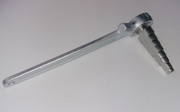 Ключ для разъемных соединений "американка" 1/2"-1 1/4" с трещоткой STOUT Ключ для разъемных соединений "американка" 1/2"-1 1/4" с трещоткой STOUT