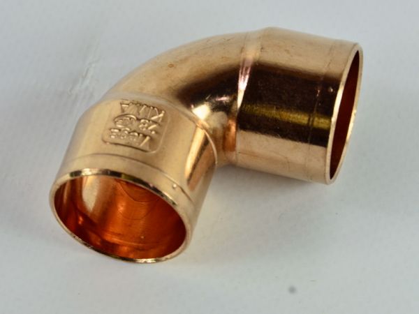 Отвод двухрастр. 90 гр. пайка 35 мм (медь) Отвод двухрастр. 90 гр. пайка 35 мм (медь)