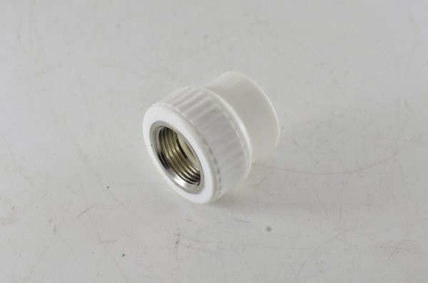 Муфта внутренняя резьба 25 х 3/4" ППРС (уп. 70 шт.) Муфта внутренняя резьба 25 х 3/4" ППРС (уп. 70 шт.)