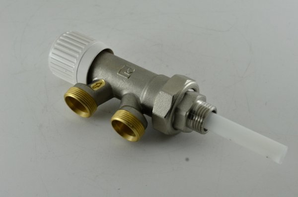 Блок кран для двухтрубной. системы с нижней подводкой и ручной регулировкой Luxor 1/2 М 88 Блок кран для двухтрубной. системы с нижней подводкой и ручной регулировкой Luxor 1/2 М 88