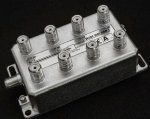 LANS Делитель ТВ DM-08-B 11 дБ ( 8 отводов + 1 вход ) 5-1000 МГц LANS Делитель ТВ DM-08-B 11 дБ ( 8 отводов + 1 вход ) 5-1000 МГц