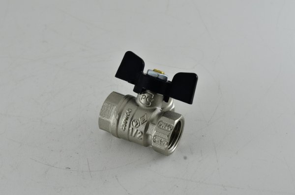 Кран шаровой 1/2" гг бабочка Bugatti 912 Кран шаровой 1/2" гг бабочка Bugatti 912